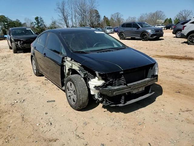 2017 Kia Forte - Image 10