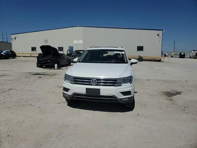 2018 Volkswagen Tiguan - Image 11
