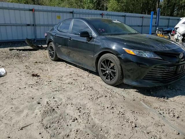 2018 Toyota Camry - Image 14