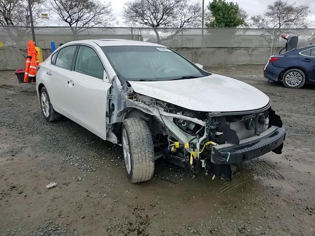 2014 Nissan Altima - Image 10