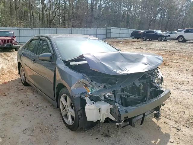 2013 Toyota Camry - Image 10