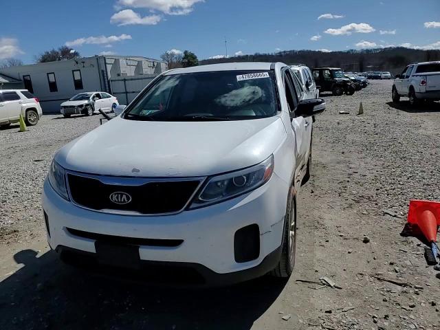 2014 Kia Sorento - Image 12