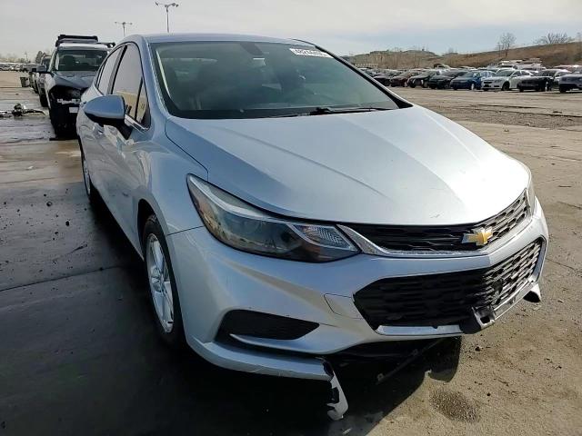 2017 Chevrolet Cruze - Image 13