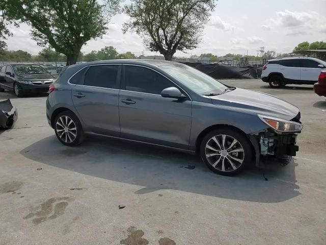 2019 Hyundai Elantra - Image 11