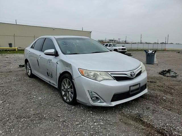 2013 Toyota Camry - Image 10