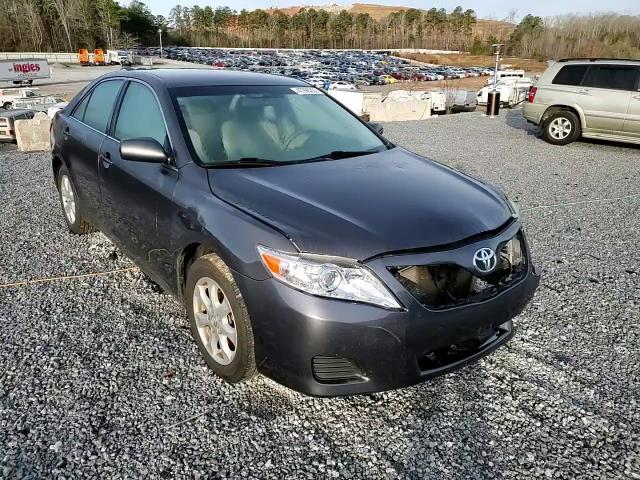 2011 Toyota Camry - Image 10