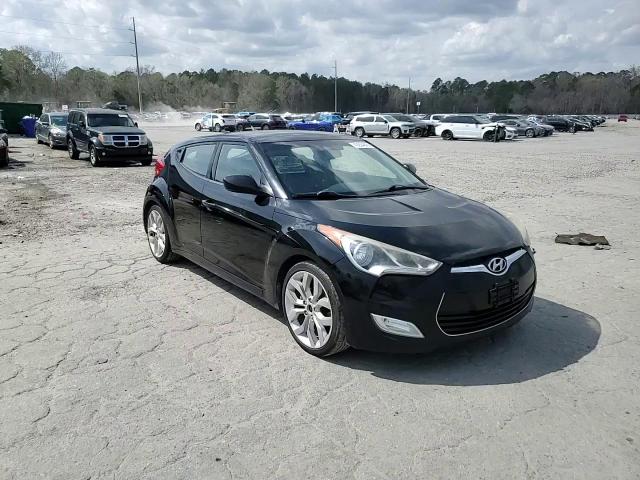 2012 Hyundai Veloster - Image 14