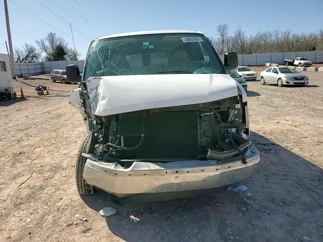 2009 Chevrolet Express - Image 11