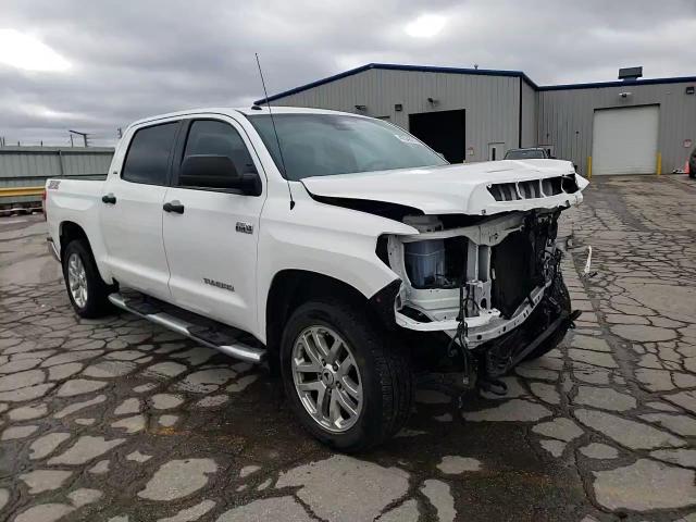 2019 Toyota Tundra - Image 14