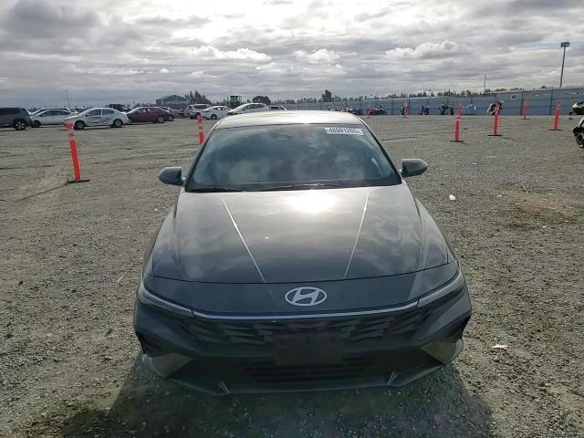 2024 Hyundai Elantra - Image 10
