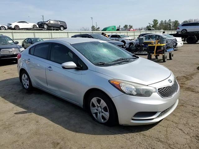 2016 Kia Forte - Image 11