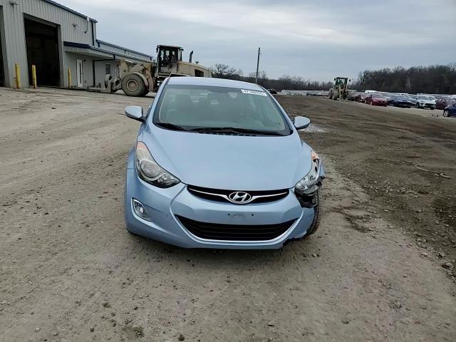 2013 Hyundai Elantra - Image 13