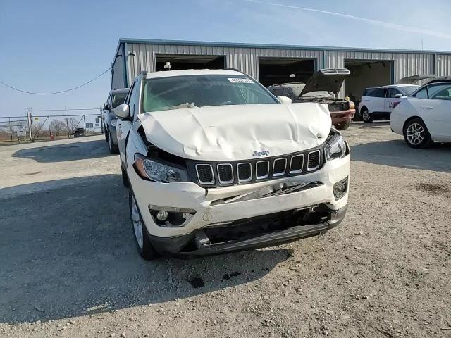 2019 Jeep Compass - Image 11