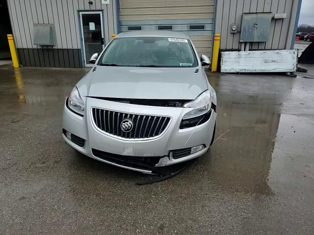 2012 Buick Regal - Image 13