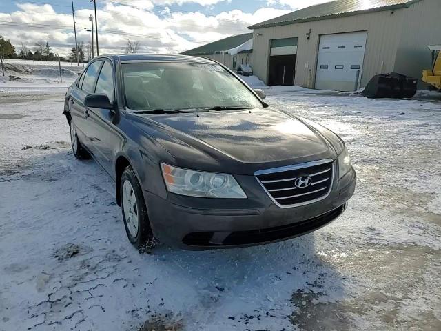 2009 Hyundai Sonata - Image 11