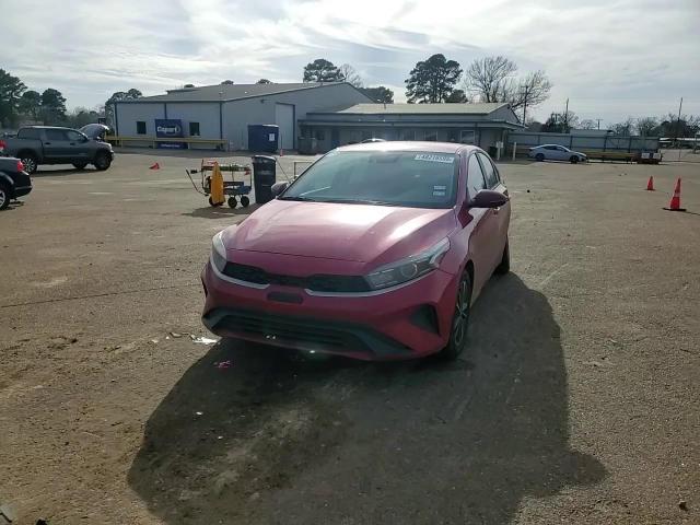 2023 Kia Forte - Image 10