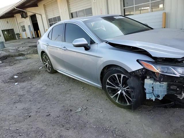 2018 Toyota Camry - Image 11