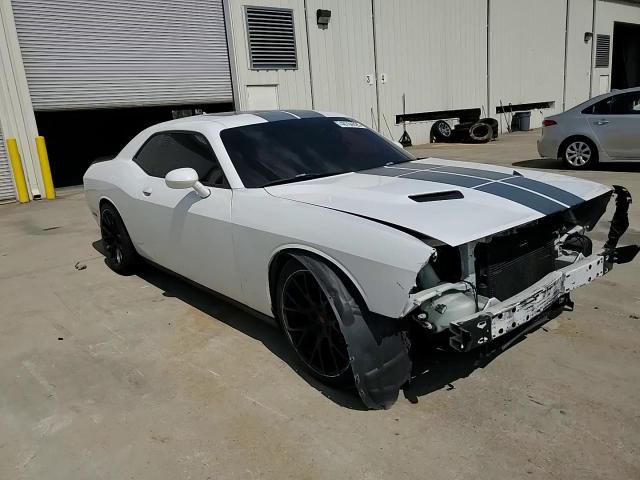 2016 Dodge Challenger - Image 11
