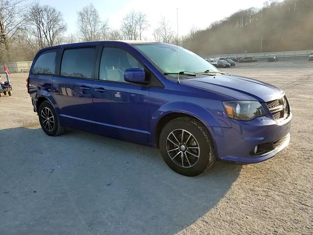 2019 Dodge Caravan - Image 12