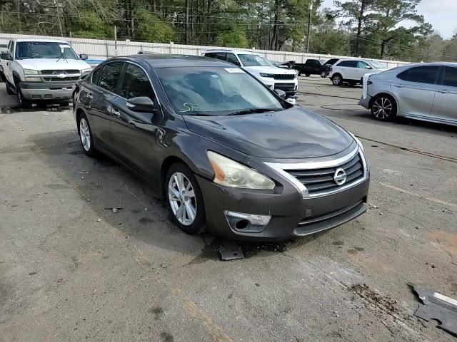 2015 Nissan Altima - Image 13