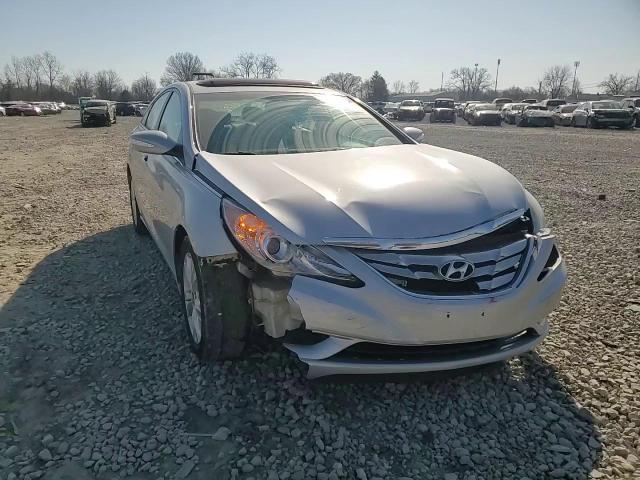 2011 Hyundai Sonata - Image 10