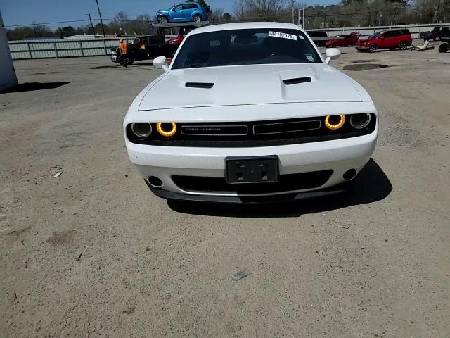 2015 Dodge Challenger - Image 11