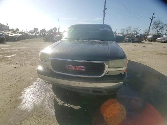 2003 GMC Yukon - Image 12