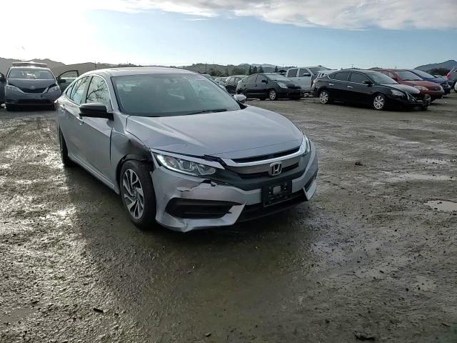 2018 Honda Civic - Image 10