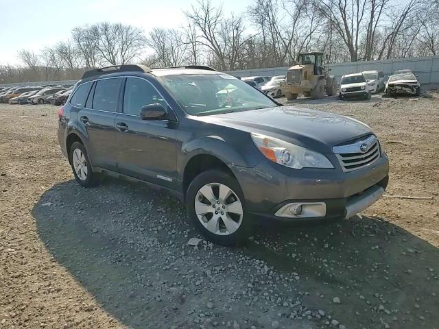 2012 Subaru Outback - Image 14