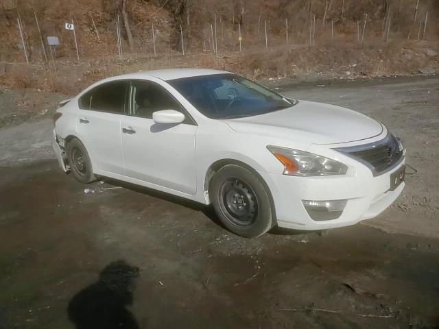 2015 Nissan Altima - Image 10