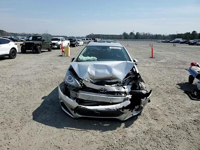 2017 Toyota Prius - Image 10