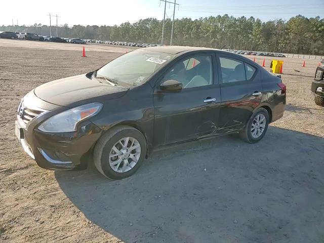 2016 Nissan Versa - Image 11