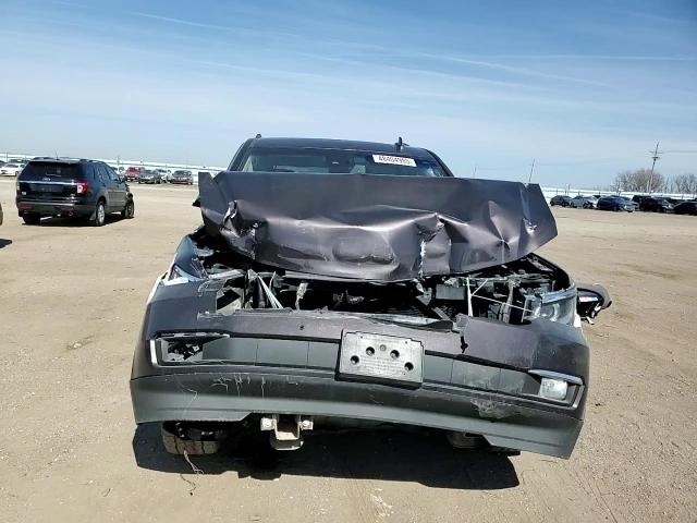 2016 Chevrolet Suburban - Image 12