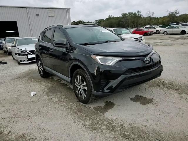 2017 Toyota RAV 4 - Image 14