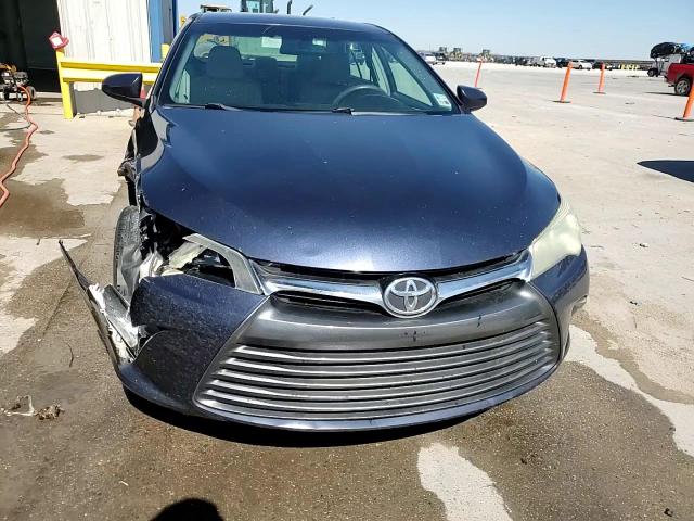 2016 Toyota Camry - Image 13