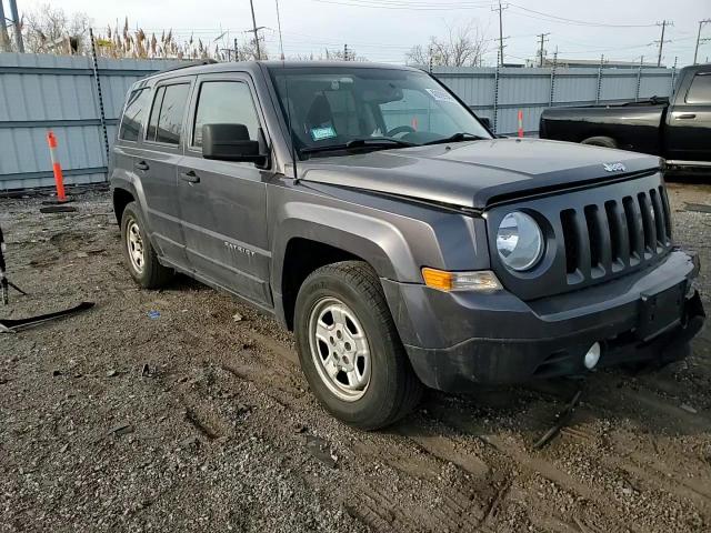 2016 Jeep Liberty (Patriot) - Image 11