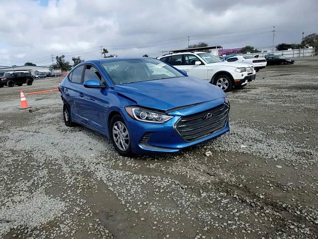 2017 Hyundai Elantra - Image 11