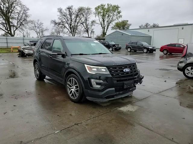 2017 Ford Explorer - Image 11