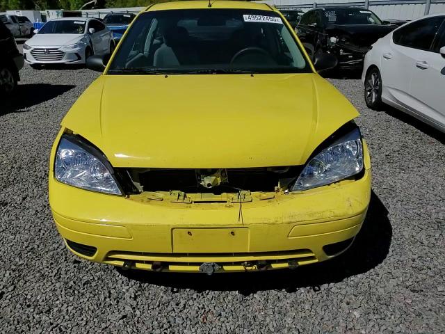 2005 Ford Focus - Image 11