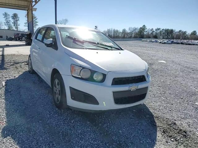2016 Chevrolet Sonic - Image 12