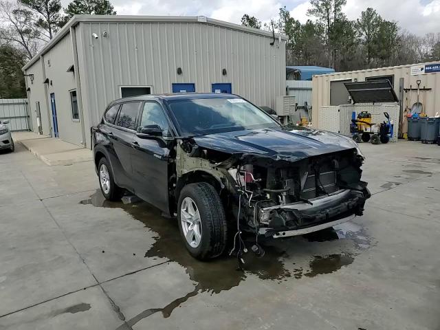 2021 Toyota Highlander - Image 14