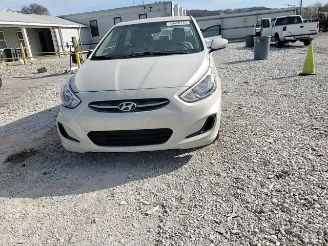 2016 Hyundai Accent - Image 10