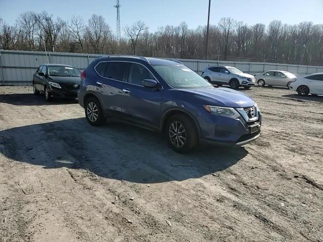 2017 Nissan Rogue - Image 12