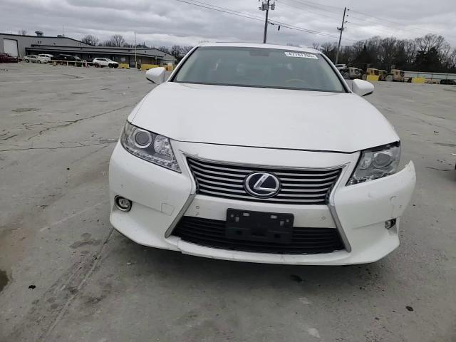 2015 Lexus ES - Image 11