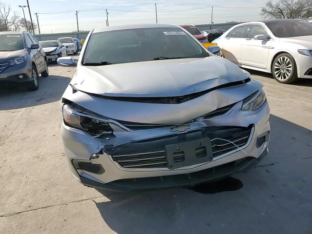 2016 Chevrolet Malibu - Image 11