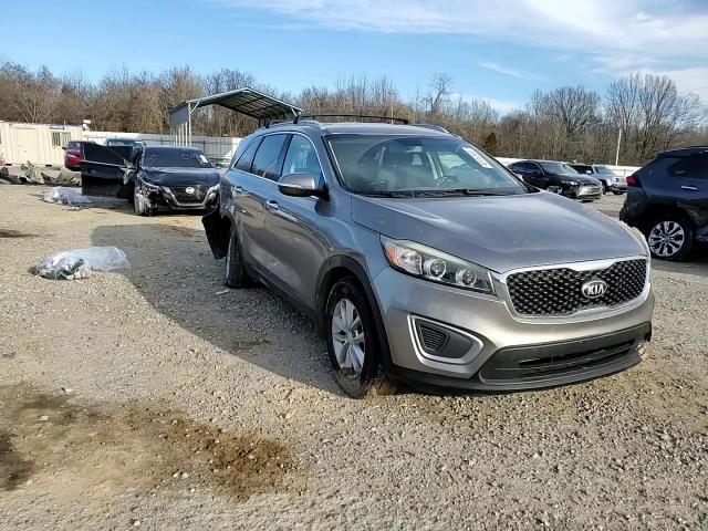 2017 Kia Sorento - Image 12
