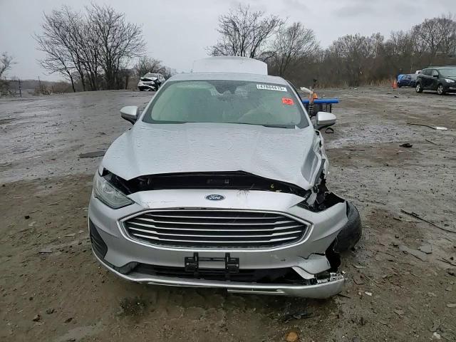 2019 Ford Fusion - Image 11