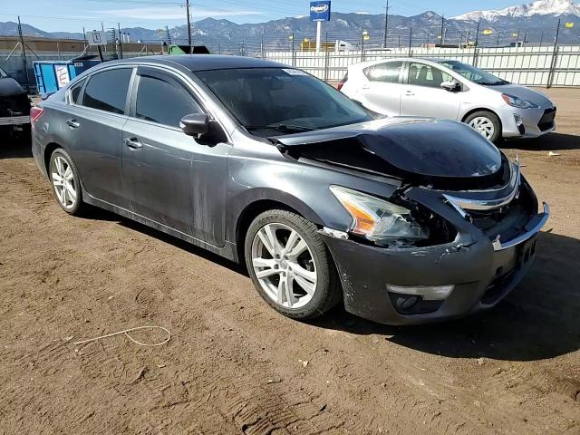 2013 Nissan Altima - Image 11