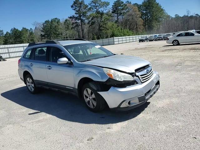 2012 Subaru Outback - Image 11