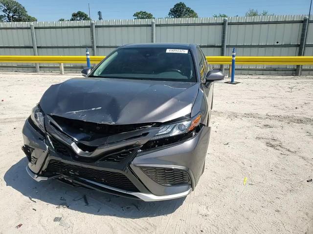 2021 Toyota Camry - Image 11